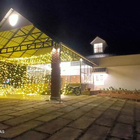 Agincourt Kuttikkanam Hotell Pīrmed Exteriör bild