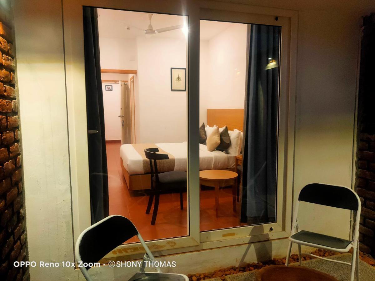 Agincourt Kuttikkanam Hotell Pīrmed Exteriör bild